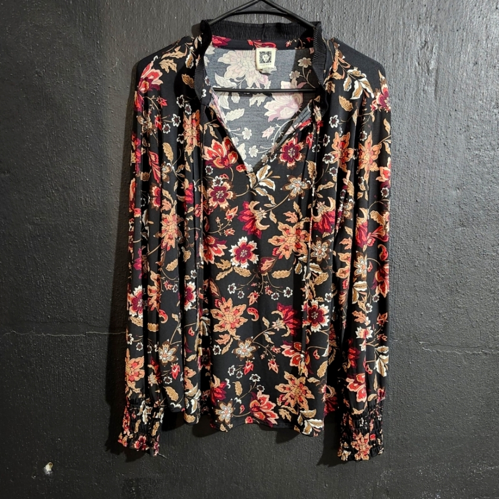 Women's blouse
